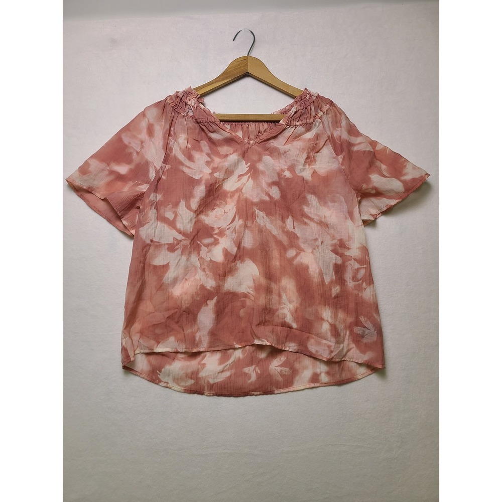 Wm Med Blouse Boho Chic Pink Floral Smocked Neck Flutter Sleeve Shell Top Beachy